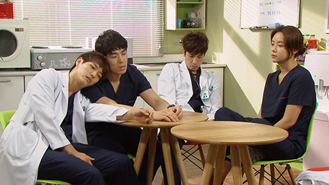 スクラブ着用画像2