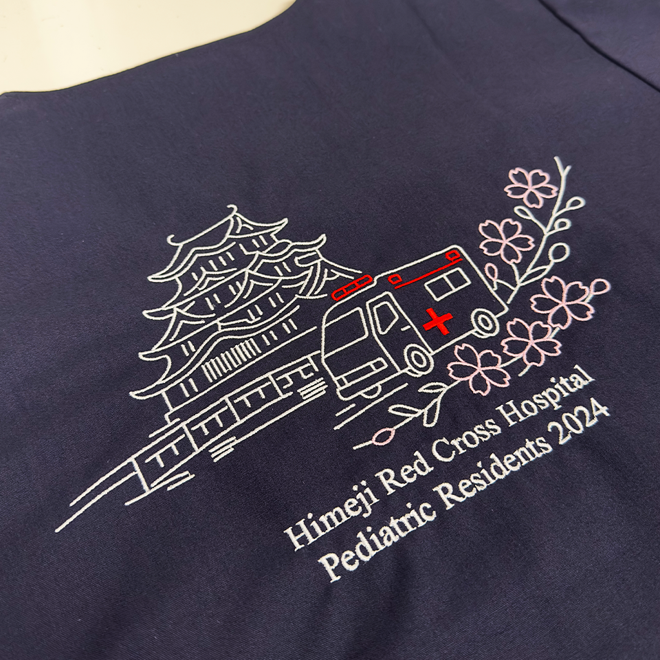 姫路城と桜の花と救急車のデザイン刺繍