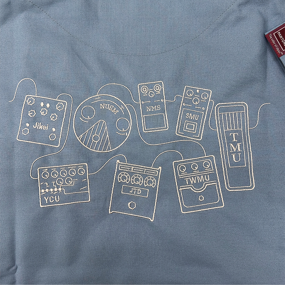 東京医科大学様　スクラブ背中刺繍